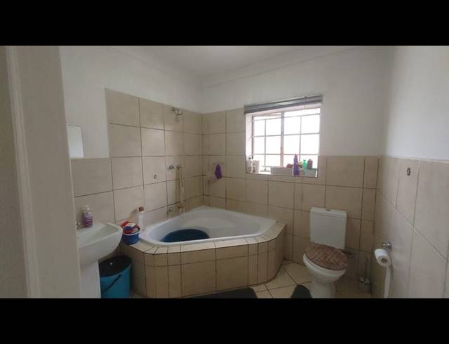 3 BEDROOM PROPERTY TO RENT IN PRIMROSE